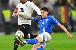 九游娱乐官方入口-欧洲足球草根球队奋力拼搏，硬碰硬的简单介绍