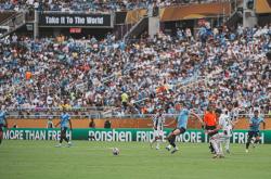 九游娱乐培训-关于曼城后防位置出现漏洞，对手或见机而动的信息