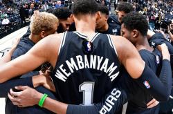 九游娱乐网页版入口-赛季胜利不断，马刺队引领全场的简单介绍