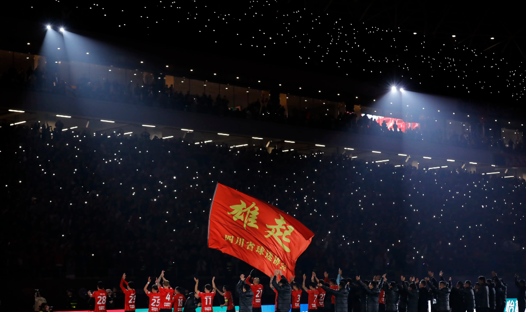 包含凭借一波武汉三镇,中超成功团战,现场球迷泪目的词条 包含凭借一波武汉三镇,中超成功团战,现场球迷泪目的词条