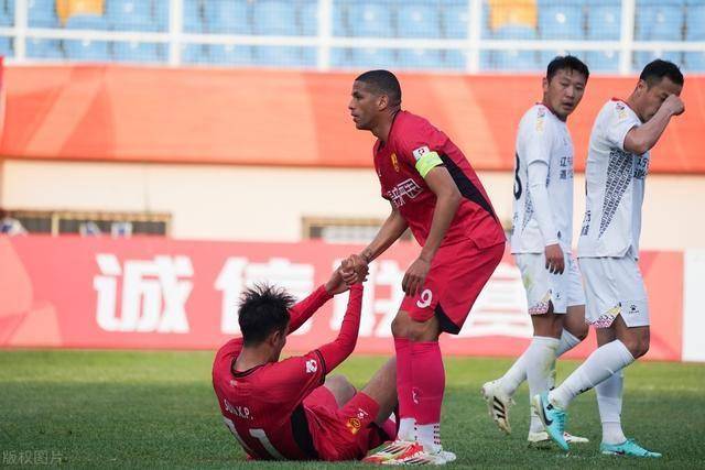 克罗托内客场不敌对手,保级前景动摇的简单介绍 克罗托内客场不敌对手,保级前景动摇的简单介绍