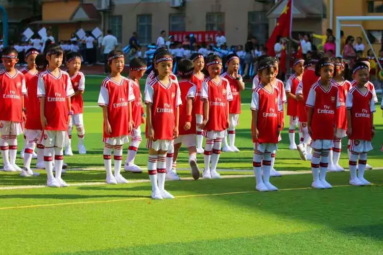 包含比赛中球队的无私奉献和拼搏精神值得点赞称赞的词条 包含比赛中球队的无私奉献和拼搏精神值得点赞称赞的词条