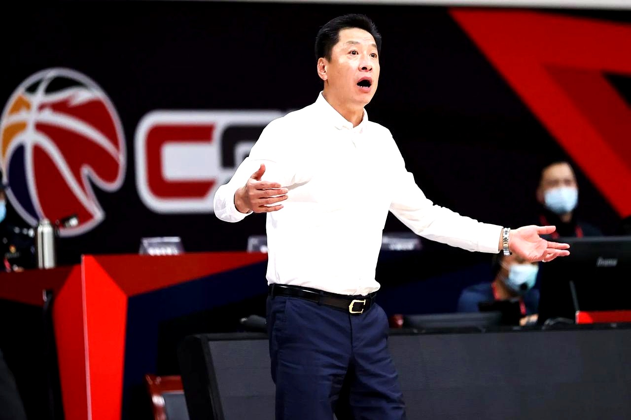 关于逼近冠军荣誉,球队士气高涨战斗凶猛!的信息 关于逼近冠军荣誉,球队士气高涨战斗凶猛!的信息