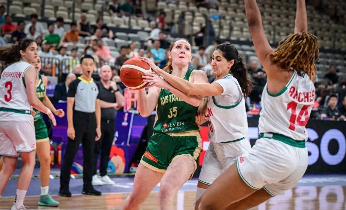 关于加拿大风采:加拿大女篮轻取胜利的信息 关于加拿大风采:加拿大女篮轻取胜利的信息