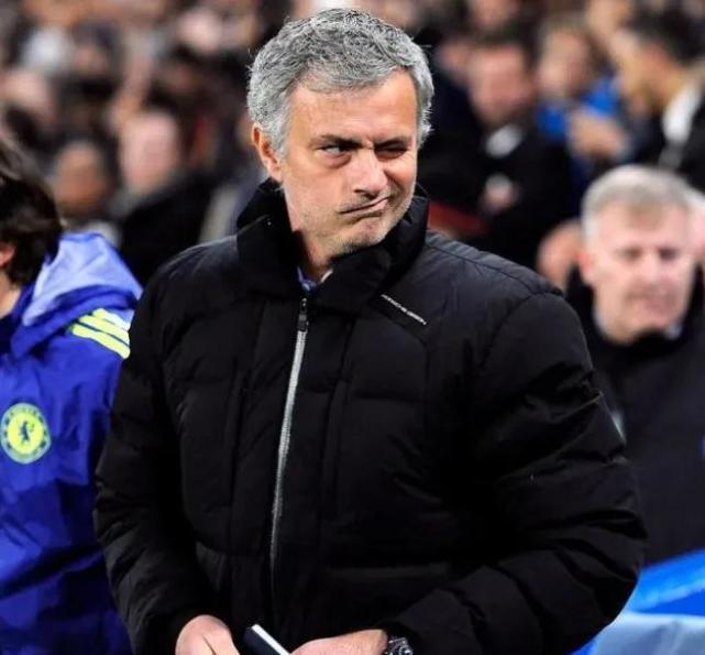 意甲传统劲旅状态低迷，教练思索改变