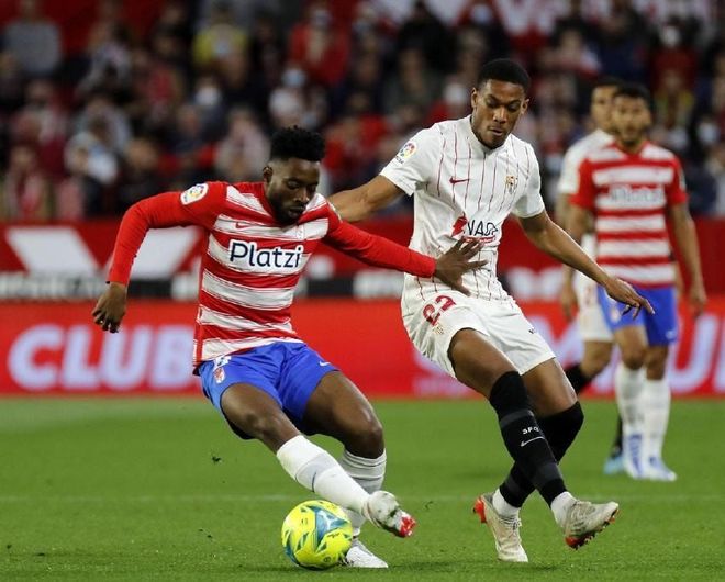 巴塞罗那客场击败劲旅，遥遥领先的简单介绍