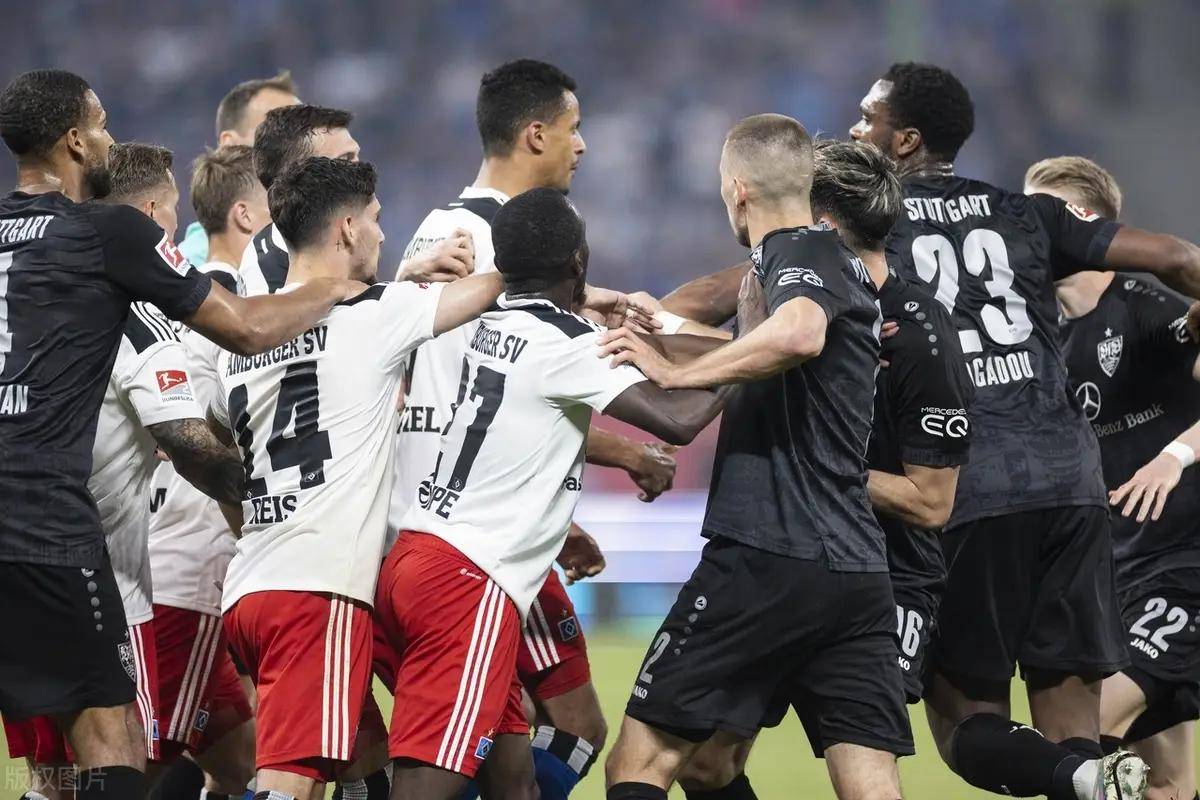 关于汉堡主场不敌对手，保级艰难形势的信息