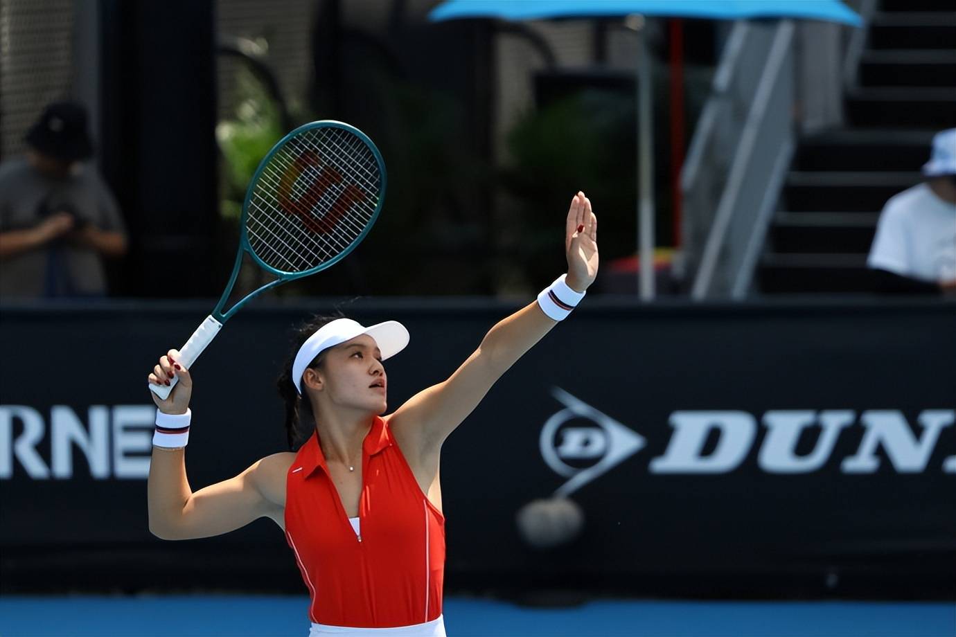 澳大利亚选手登顶射箭领奖台,笑逐颜开的简单介绍 澳大利亚选手登顶射箭领奖台,笑逐颜开的简单介绍