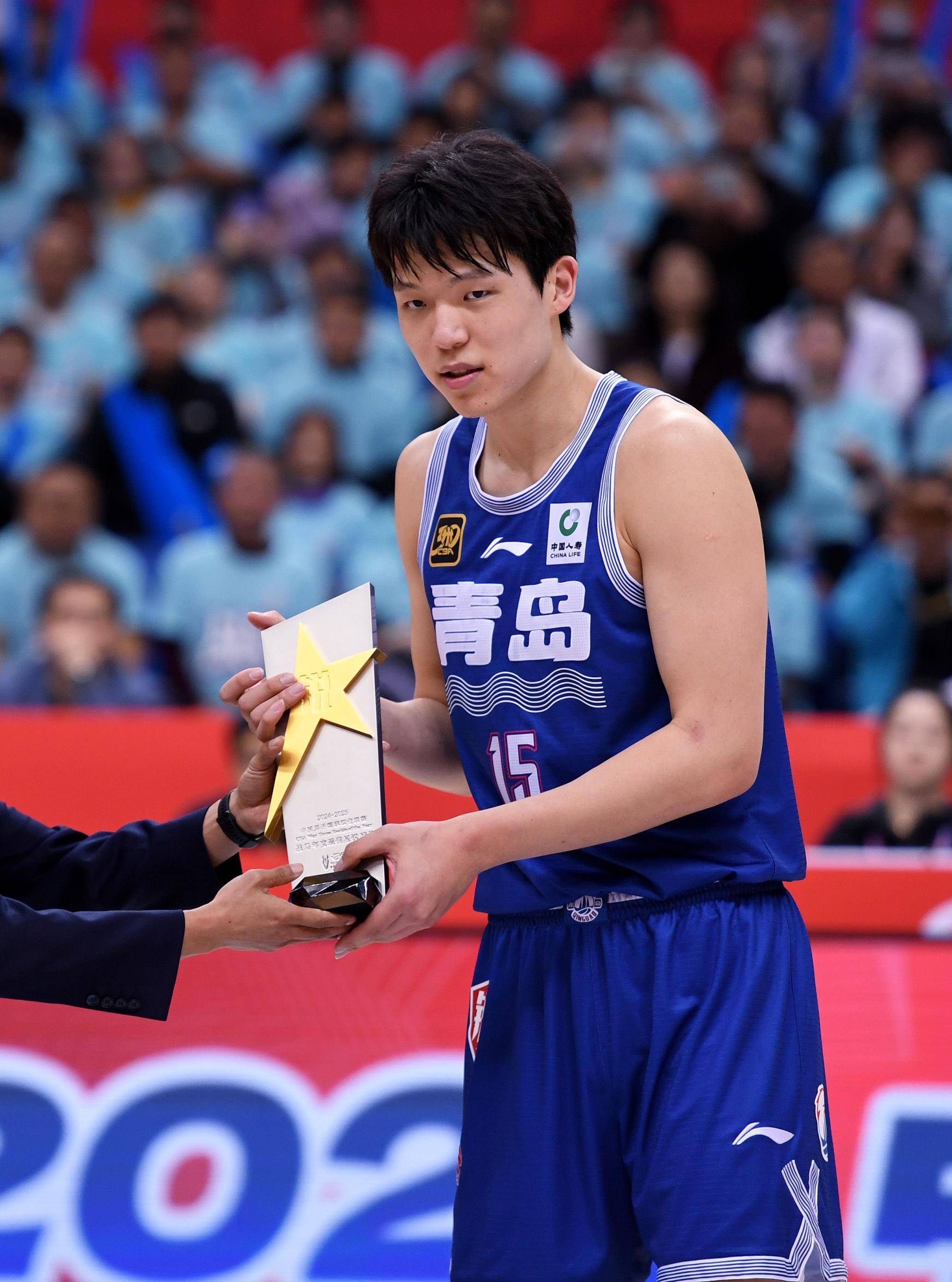 CBA新赛季完成球员选秀，多位新秀加盟各队备战的简单介绍