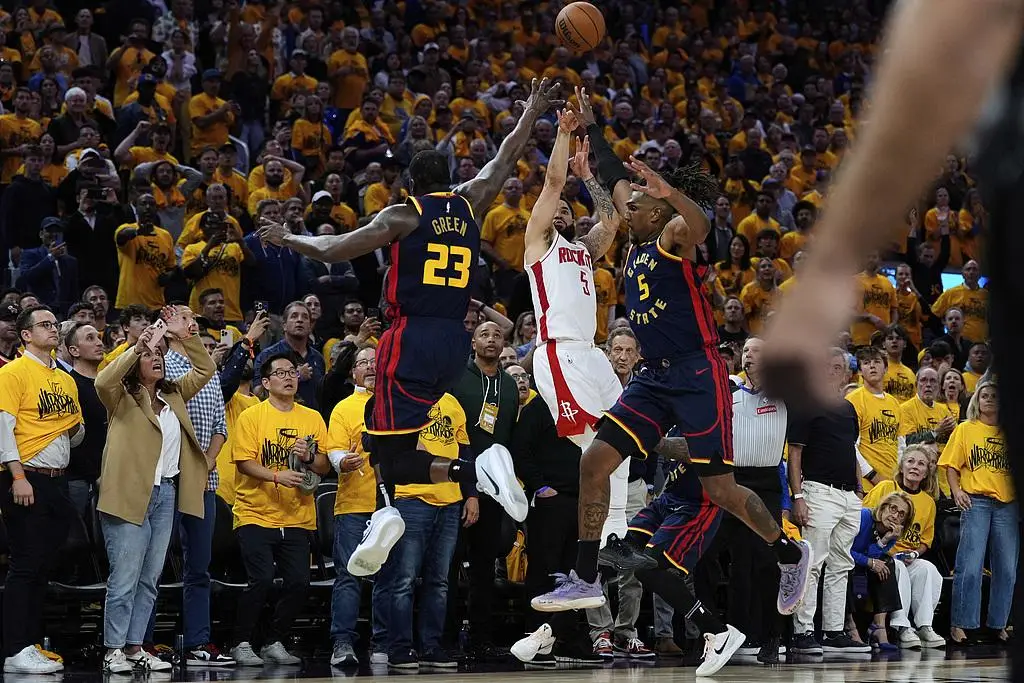 火箭遭遇勇士绝杀,遭遇两连败! 火箭遭遇勇士绝杀,遭遇两连败!