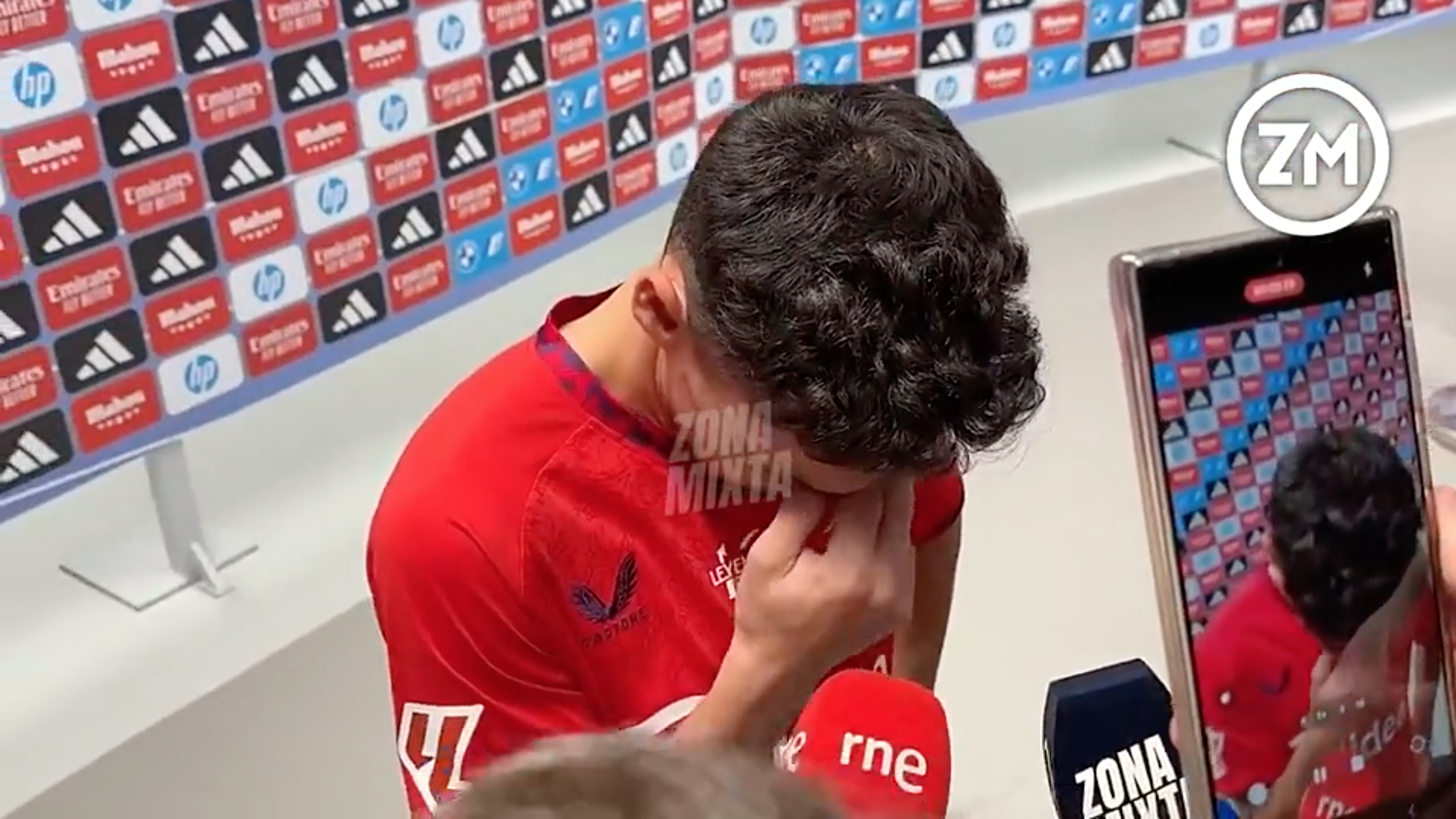 阿尔克马尔球员伤缺：困扰球队备战的简单介绍