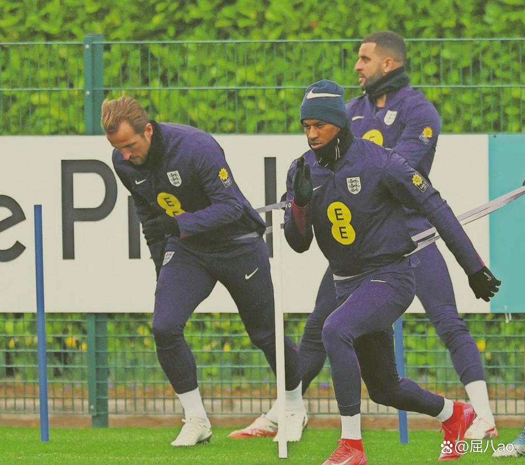多支英格兰足球队优秀运动员集训备战