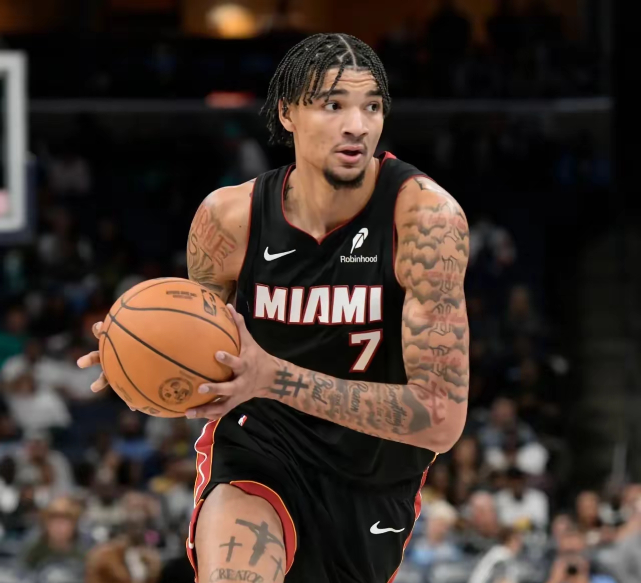 关于热火惨遭逆转失利，未能保持领先优势的信息