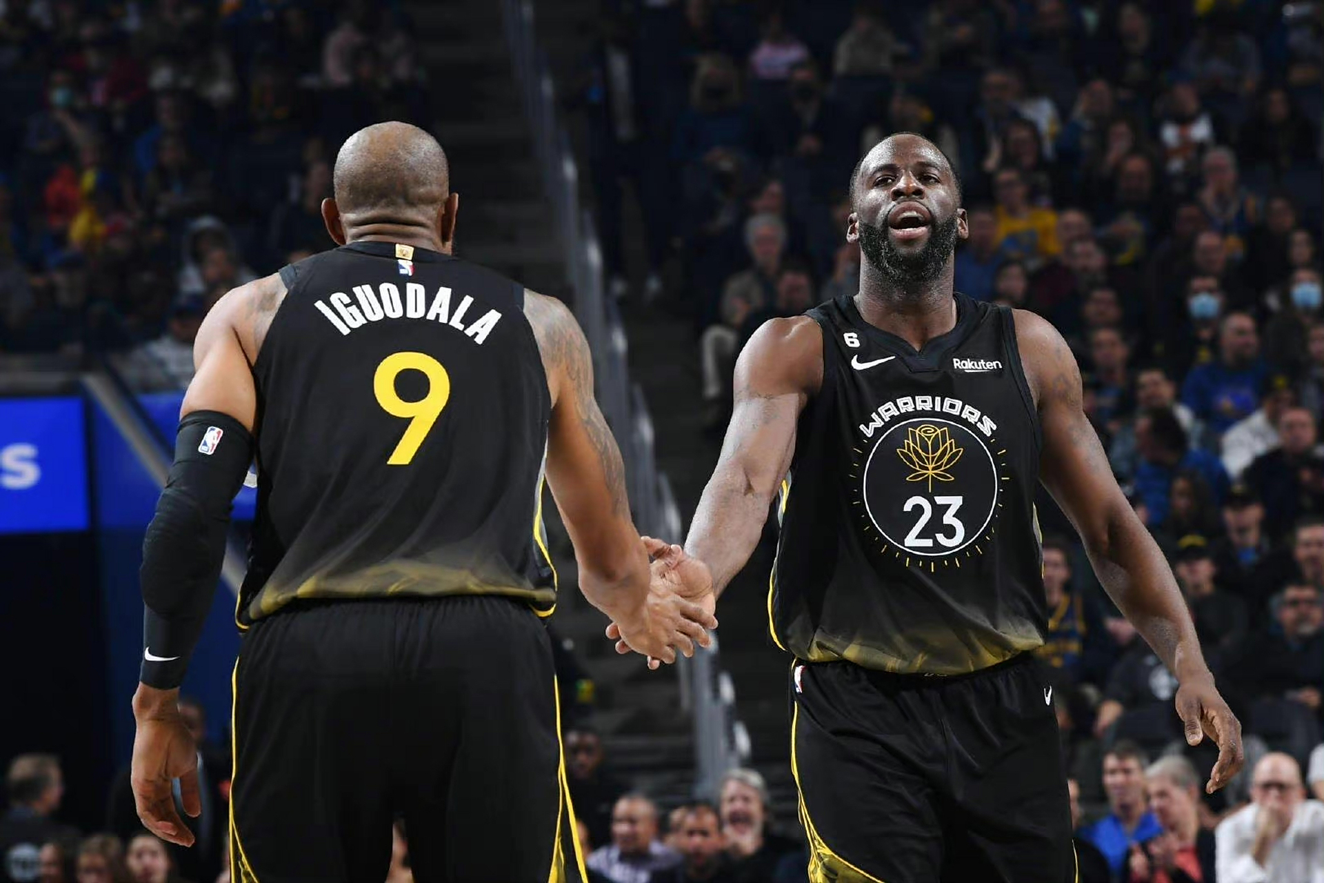 包含新奥兰多魔术主场失利，遭遇三连败的词条